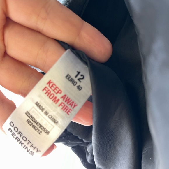 (2 for $20) Stylish quilted black jacket. Size 8 - Picture 6 of 9